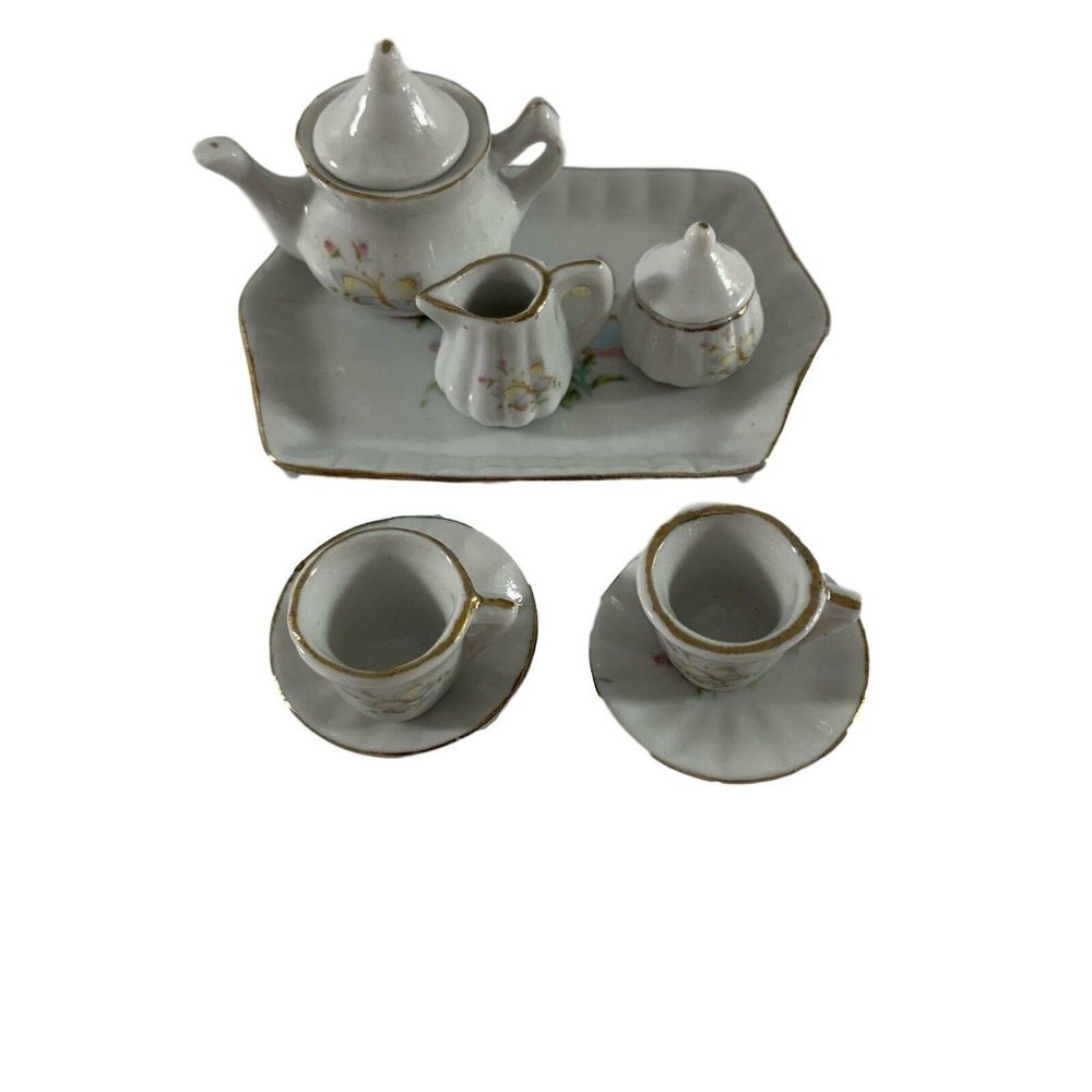 Delton Products Butterfly Pattern Miniature Porcelain Plates Cups Tray Dollhouse